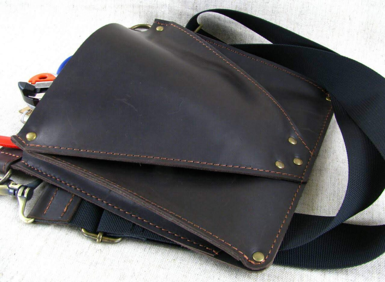 dark chocolate brown convertible leather florist pouch